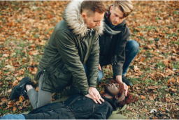 Cursus Reanimatie en AED (online + klassikaal)